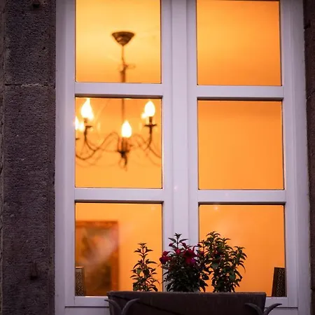 Halferschenke מלון דיבליך