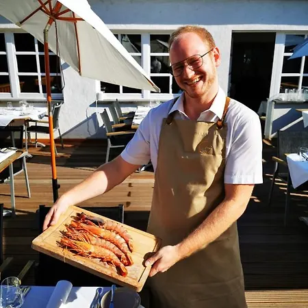 Halferschenke מלון דיבליך