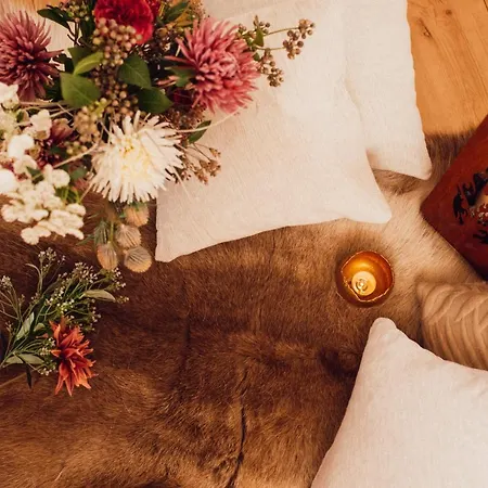 Halferschenke מלון דיבליך