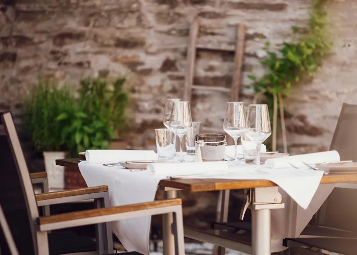 Halferschenke 호텔 *